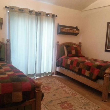 Cozy Flagstaff Home In Cool Pines - Country Club ภายนอก รูปภาพ