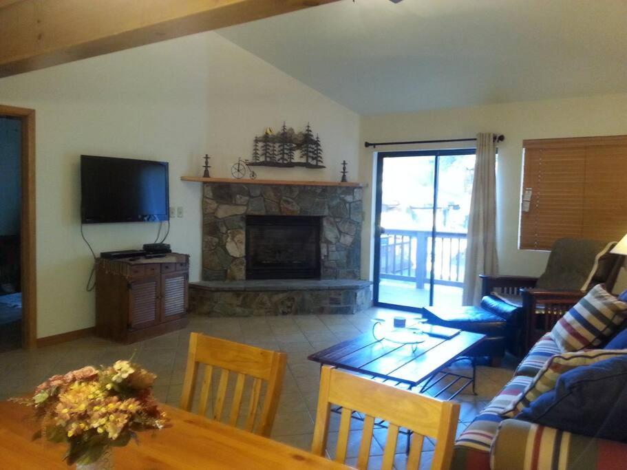 Cozy Flagstaff Home In Cool Pines - Country Club ภายนอก รูปภาพ